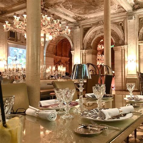 Reservation at CRISTAL ROOM BACCARAT .